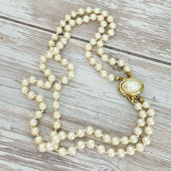 Vintage Glass Pearl Hand Knotted Multi-Strand Bracelet Faux Mabe Pearl Box Clasp - Picture 1 of 9